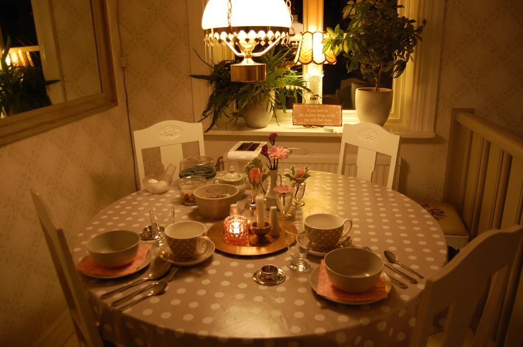 Brunnsgarden Bed & Breakfast Шеллефтео Экстерьер фото